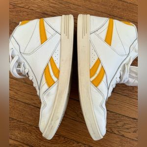 Reebok Club Hi High-Top yellow and white Sneaker - Women's size 10